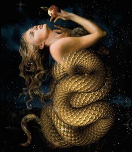 женщина змея