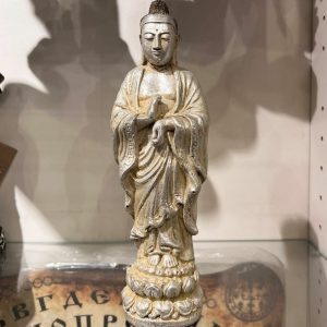 Статуэтка Будда на лотосе